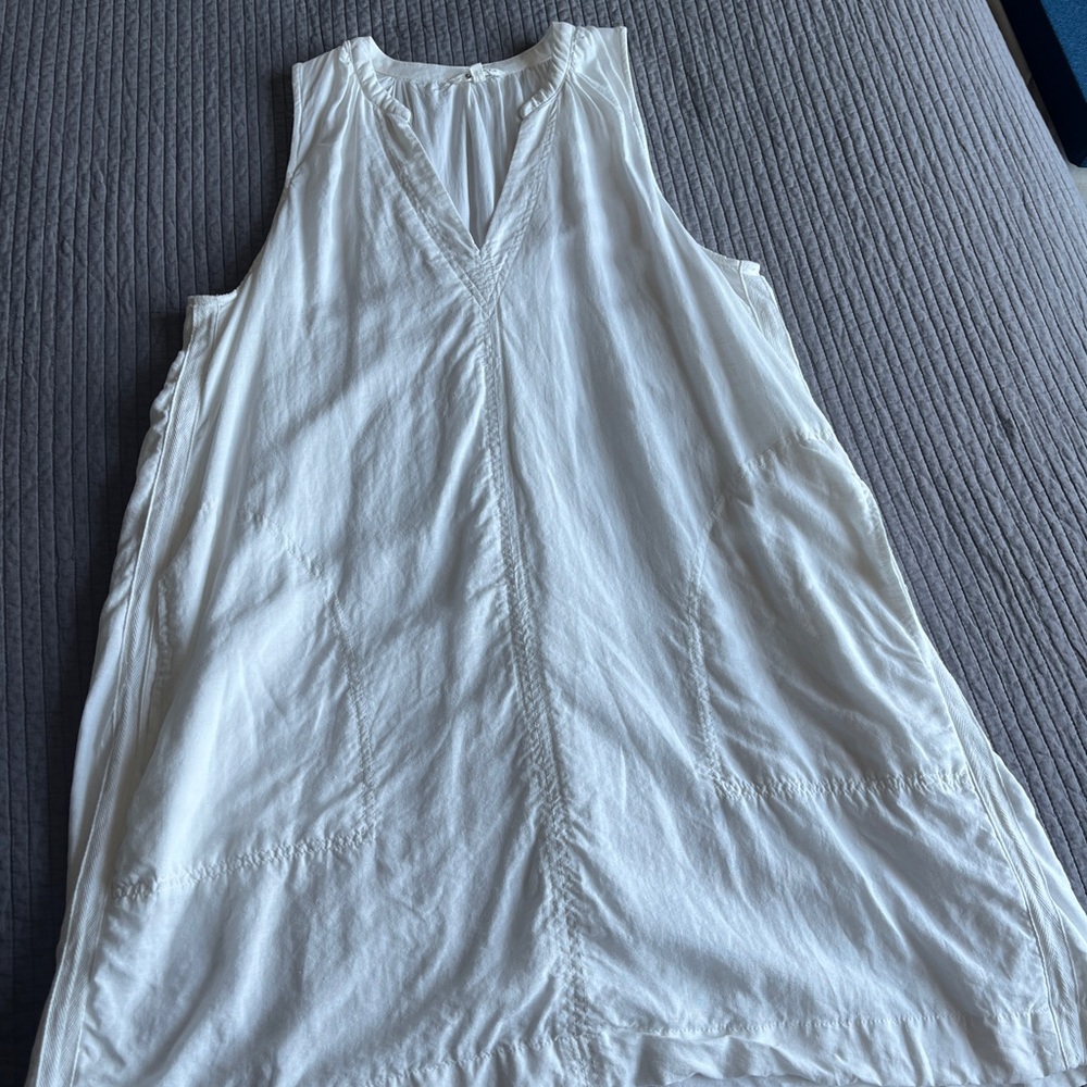 Splendid White Sleeveless Dress